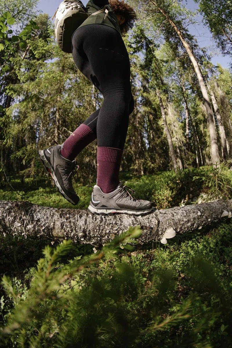 FALKE donna TK5 calzini da escursionismo traspiranti asciugatura rapida termoregolanti antiodore lana filo funzionale imbottitura leggera anti-vesciche calze da trekking lunghe sottili 1 paio