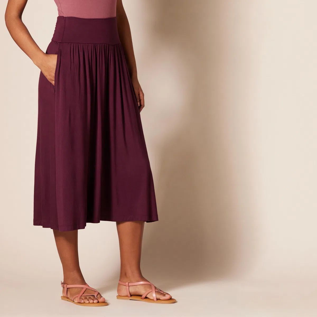 Amazon Essentials Longuette Pull-on in Jersey Donna