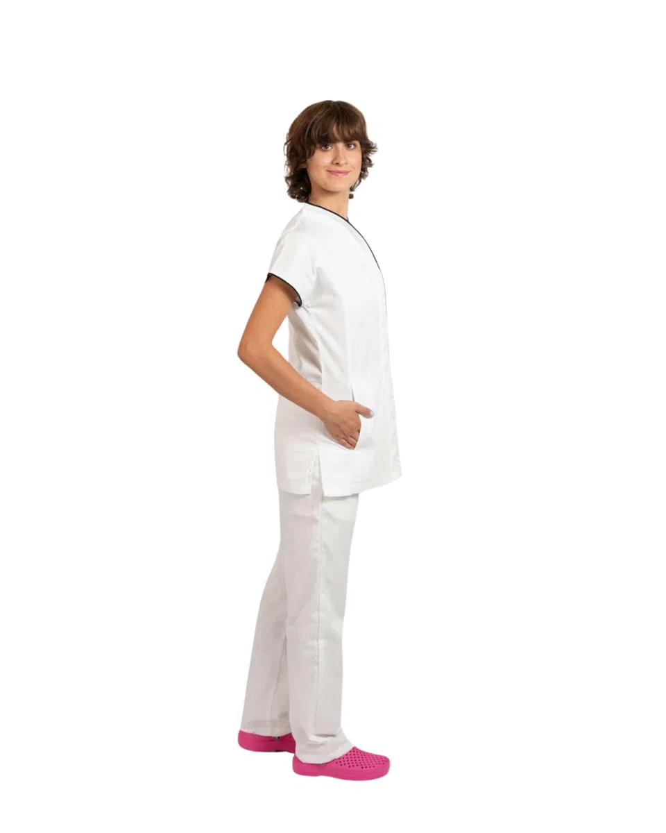 Casacca da Donna - Divisa per Estetiste - Centri Estetici - Parrucchieri - Manica Corta - Scollo a V - Bottoni a Scomparsa - Disponibile in più Colori