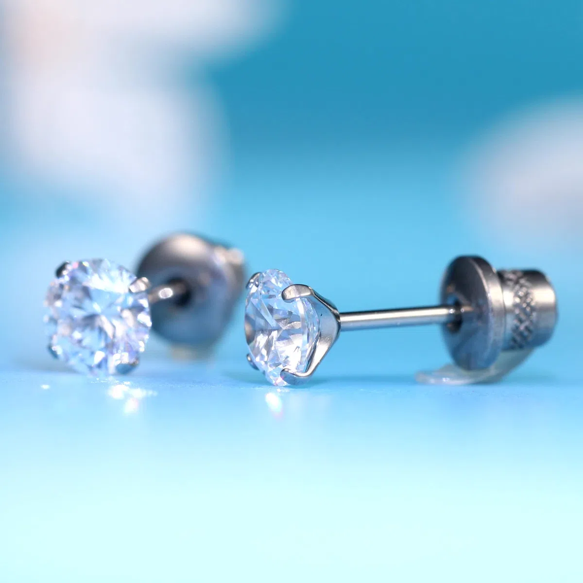 limerencia G23 Orecchini in Titanio Orecchini Uomo Diamante con Retro a Vite,Orecchini Anallergici con Zircone Cubica per Donna Bambina,Orecchini Senza Nichel per Orecchie Sensibili