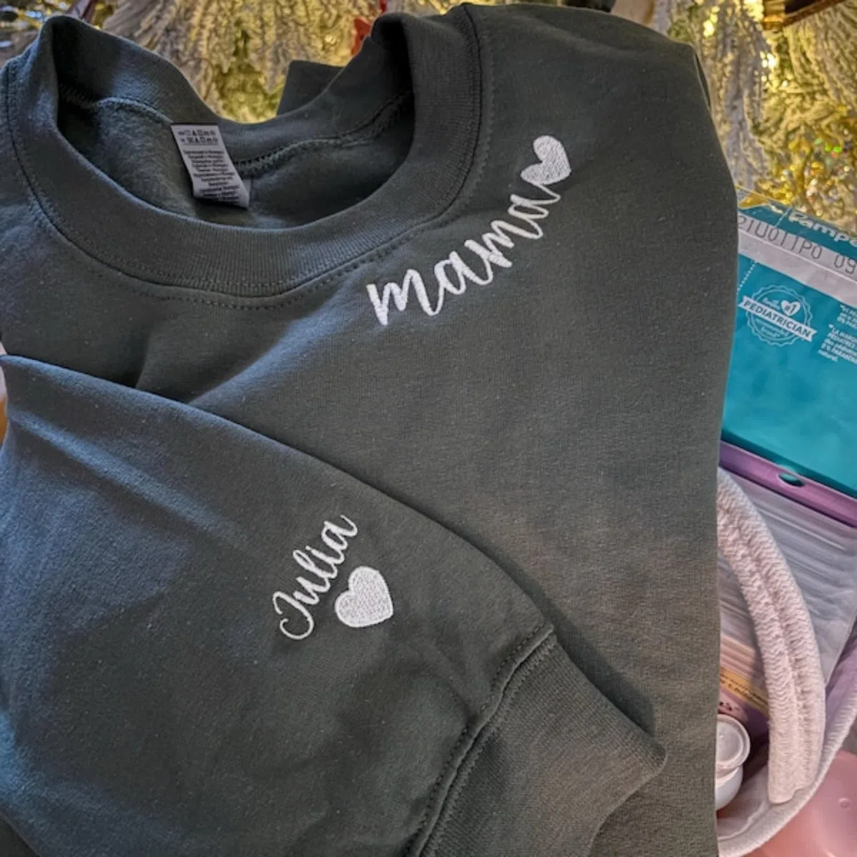 Felpa Personalizzata per Mamma con Nomi dei Bambini, Girocollo, Regalo per Mamma, Nonna