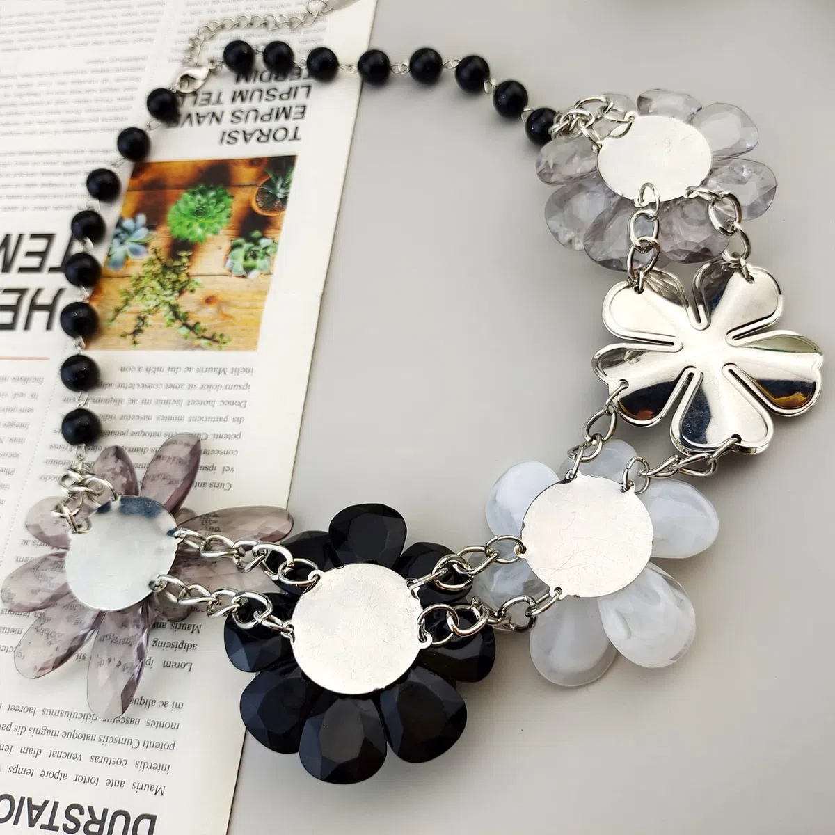 Bocar 5 fiore intrecciato cristallo Statement Chunky collana Bib collare gioielli di perle per le donne (NK-10127)