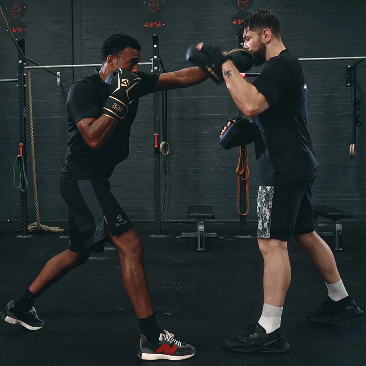 AQF Pantaloncini Uomo, Boxe Pantaloncini, Pantaloncini Uomo Sportivi, Pantaloncini Muay Thai per Boxe Allenamento, MMA UFC Pantaloncino da Lotta in Gabbia Grigio Camo
