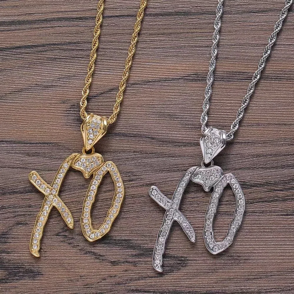 Nuova collana con ciondolo a forma di lettera XO, collana con ciondolo creativo per uomo e donna, accessori versatili e alla moda