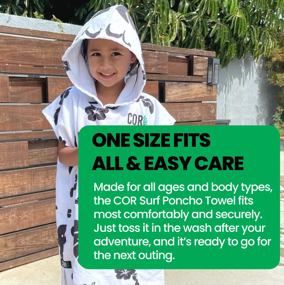 COR Surf Accappatoio a poncho con cappuccio e tasca frontale per bambini, utilizzabile anche come telo mare e coperta, realizzato in microfibra ad asciugatura rapida, adatto per bambini dai 3 agli 8