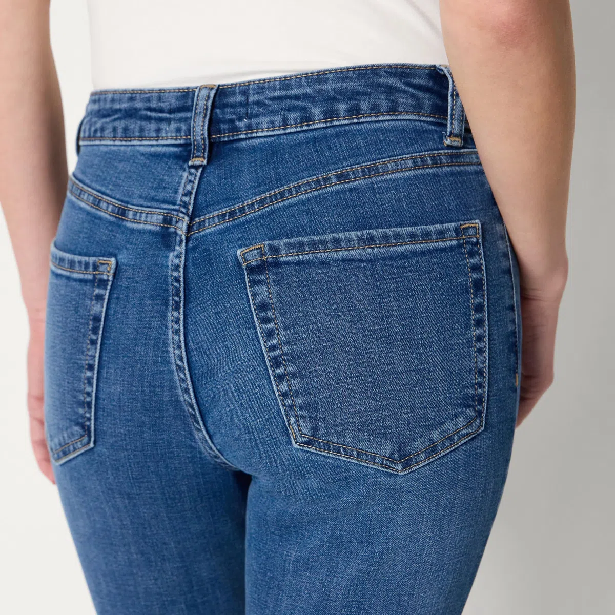 Amazon Essentials Donna Jeans Skinny Affusolati a Vita Alta