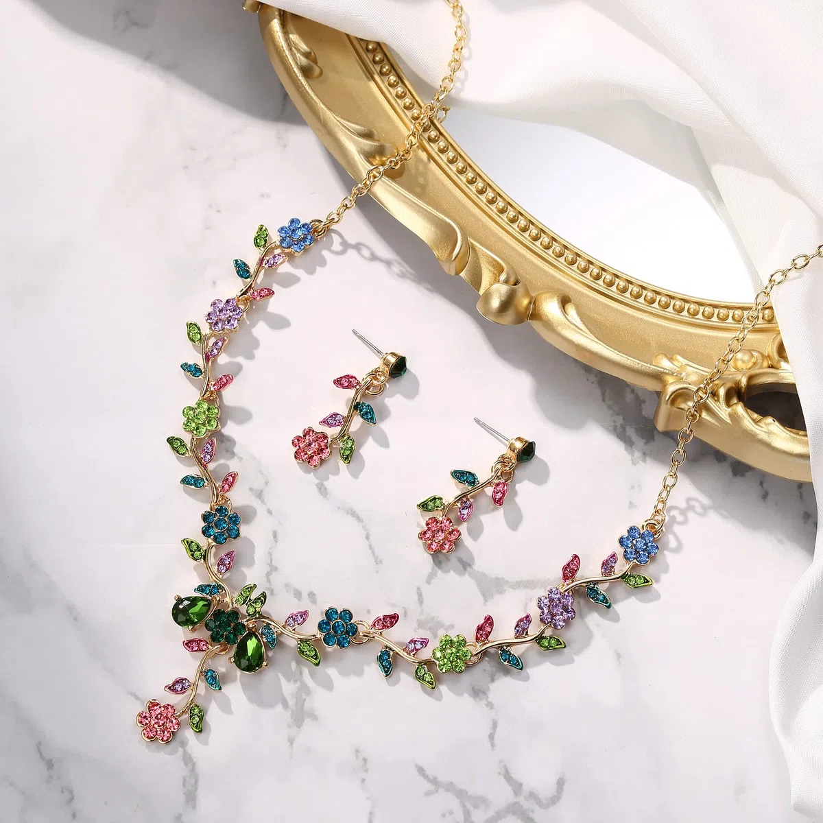 Donna Parure gioielli-Collana Orecchini Boemia Boho CZ Crema Perle sintetiche Filigrana Fiore Y-Forma Collana Ciondolare Orecchini Set