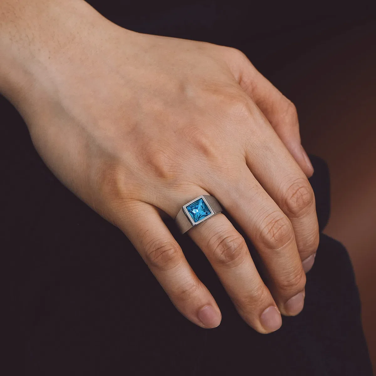 Bandmax Anello Uomo Donna in Acciaio Inossidabile, Anello Argento/Nero Uomo con Pietra Nero/Topazio Blu, 7-14 Misura Anello Ragazzo, Confezione Regalo