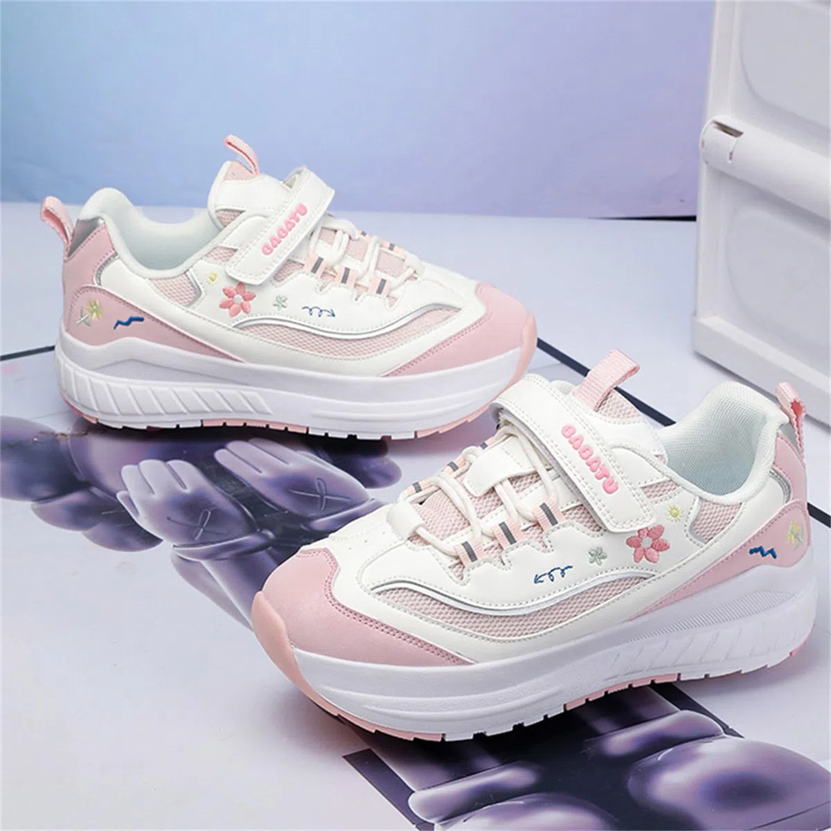Mateju Scarpe con Rotelle Bambina Ragazza Ragazzo Sportive Scarpe da Skateboard, Fiori 4 Rotelle a Rimovibile Skateboard Ginnastica da Pattini Sneakers per Bambino