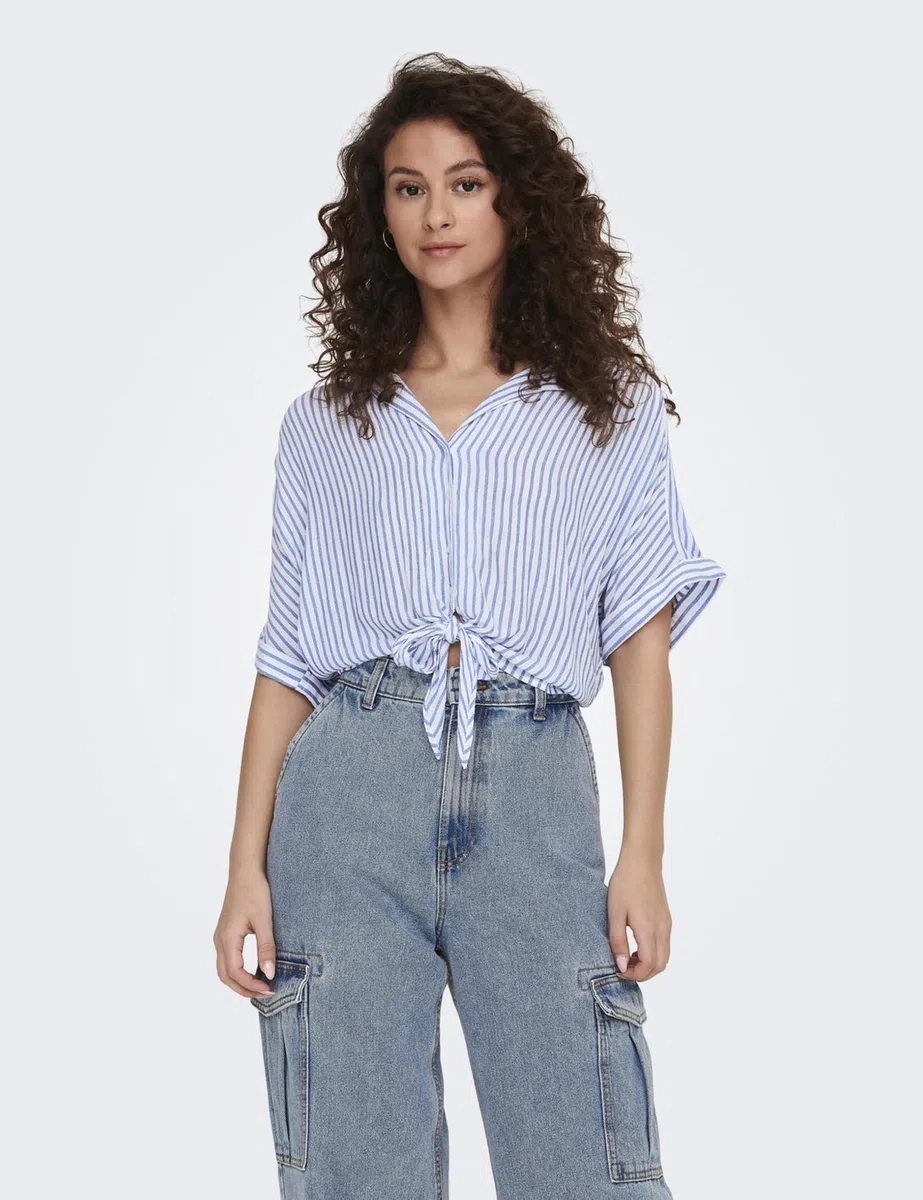 ONLY Camicia da Donna Maniche Corte e Nodo al Collo, soffice e Chic