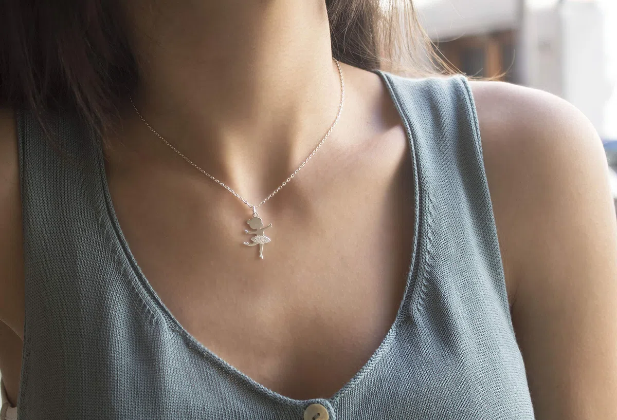 Collana con ciondolo a forma di ballerina, per bambine, ragazze e donne, in argento sterling 925, ideale come regalo per la Prima Comunione