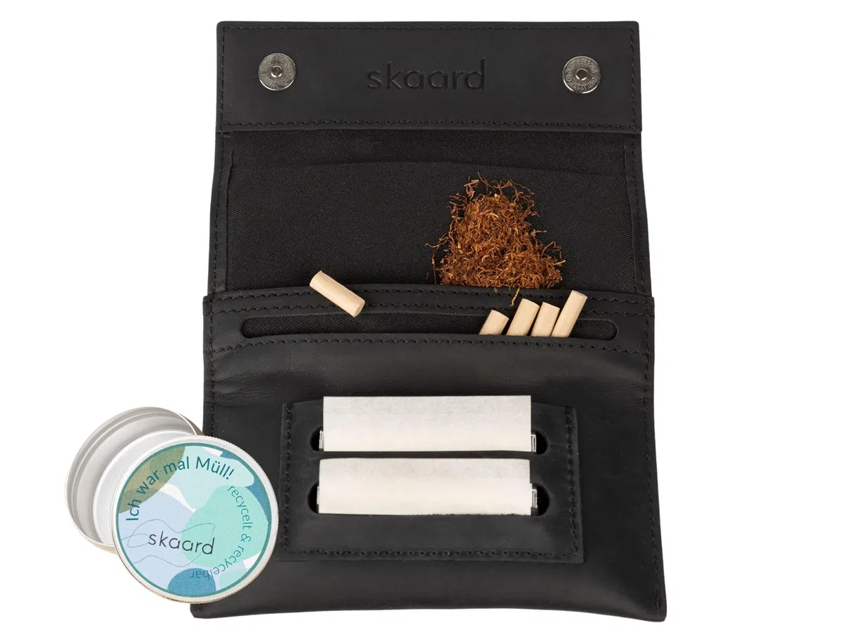 skaard Portatabacco in pelle | Astuccio per tabacco da rollare, cartine e filtri | Nero