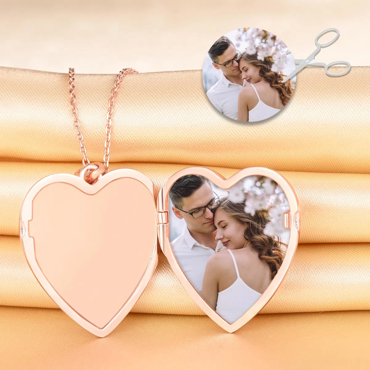 Collana Rose Foto Personalizzata Medaglione Cuore in Argento 925 per Donna Ragazza, Ciondolo Cuore con Tre Rose, Regalo Gioiello Portafoto per Fidanzata Madre Figlia