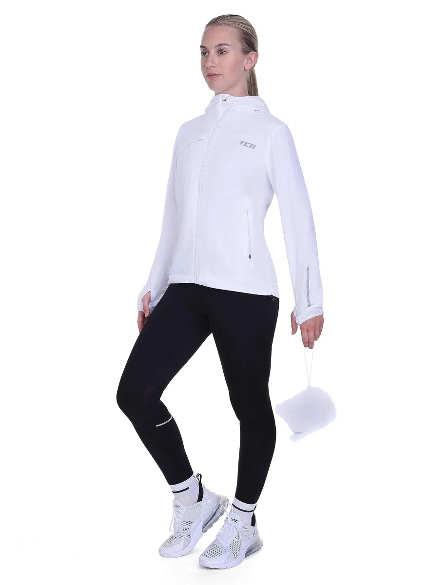 TCA Giacca Softshell da Corsa Donna. Giacca Riflettente Traspirante e Ripiegabile con Tasche con Cerniera