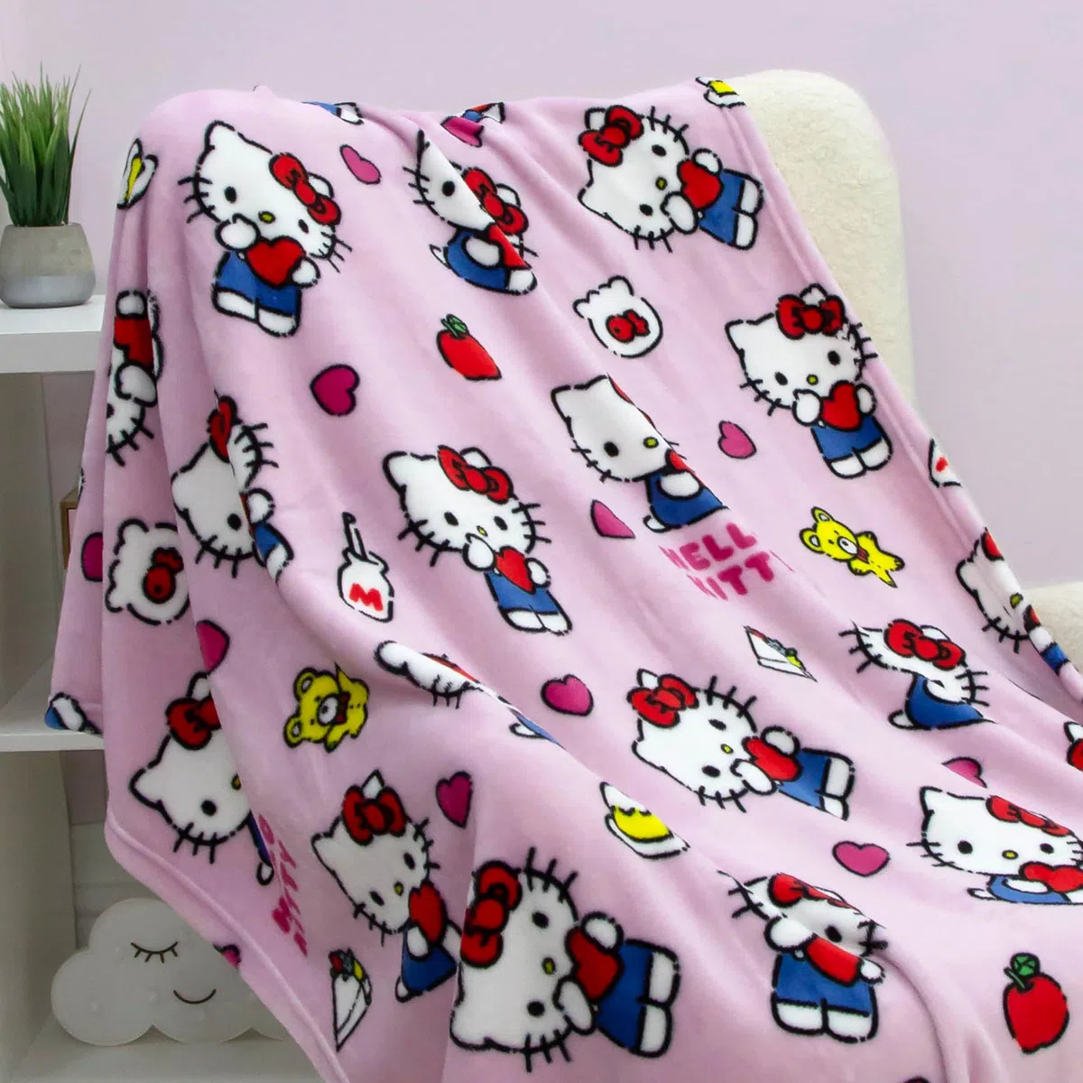 Coperta in pile con licenza Hello Kitty, super morbida, design rosa caldo con orsacchiotto e bottiglie di latte, perfetta per casa, camera da letto, pigiama party e campeggio, 100 x 150 cm
