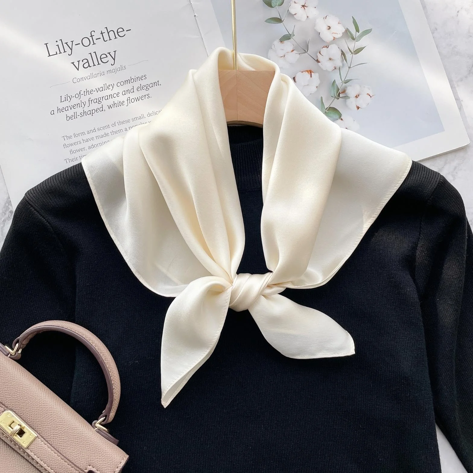PoeticEHome Foulard in 100% Seta di Gelso Pura - Sciarpa Quadrata Donna a Tinta Unita per Collo e Testa con Confezione Regalo - 68x68 cm