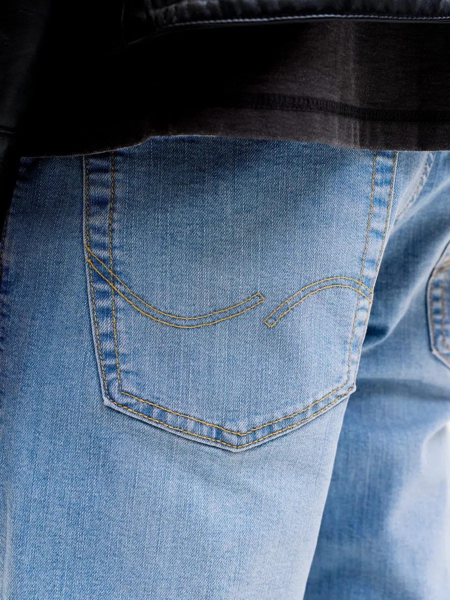 JACK & JONES Jeans Slim Lavaggio Chiaro, Elasticizzato, Vita Bassa e Stretto alla Caviglia.