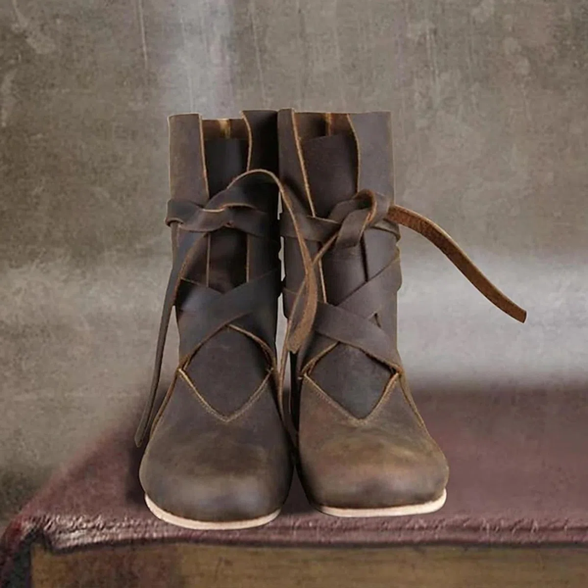 Generisch Scarpe medievali da uomo e donna, stile retrò, medievale, punk, stivali da cavaliere, morbidi e confortevoli, in pelle PU, per costume da cosplay