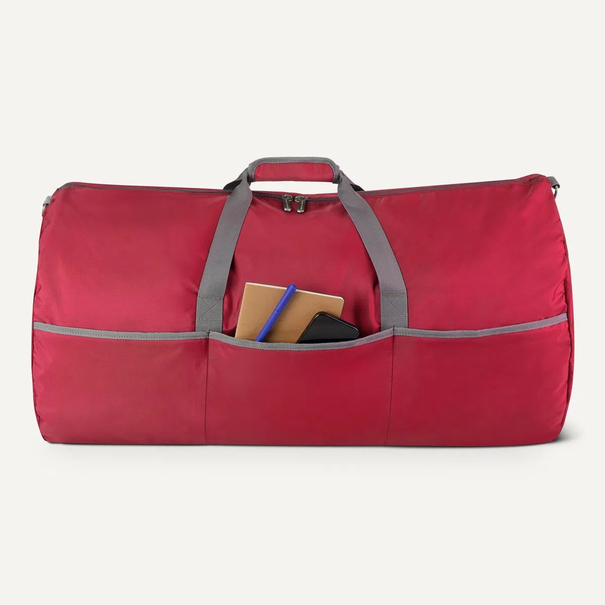 Amazon Essentials, Borsone Pieghevole Extra Large in Nylon da 82,3 cm per Viaggio/Conservazione con Tasche con Cerniera,150 L, Capacità 22,7 kg, Rosso (in Precedenza Amazon Basics)