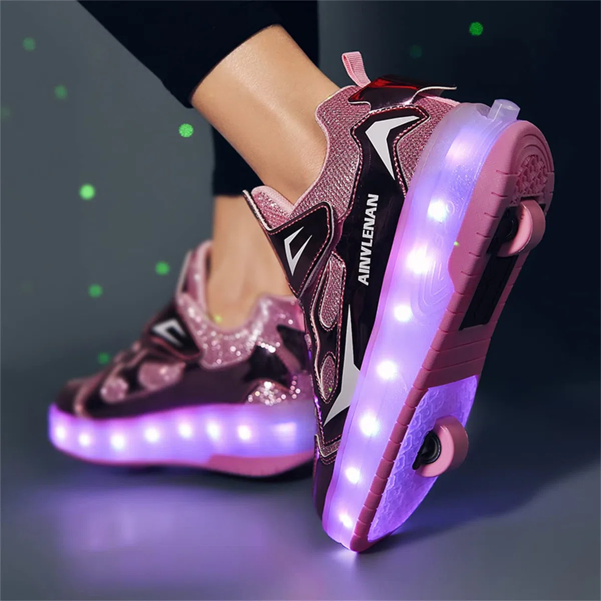 Scarpe con rotelle da Bambina Scarpe con luci Ragazza Scarpe da LED Ruota Skateboard Sneaker Sportive con Rotelle Multisports Skateboard Sneaker con Ruote per Bambini epifania natale compleanno regalo