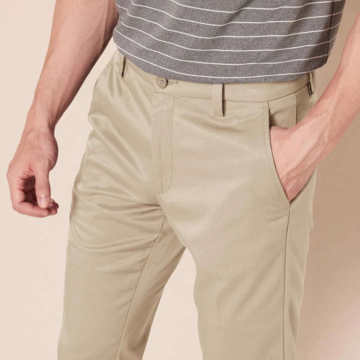 Amazon Essentials Pantaloni da Golf Elasticizzati Vestibilità Aderente da Indossare Tutto il Giorno Uomo