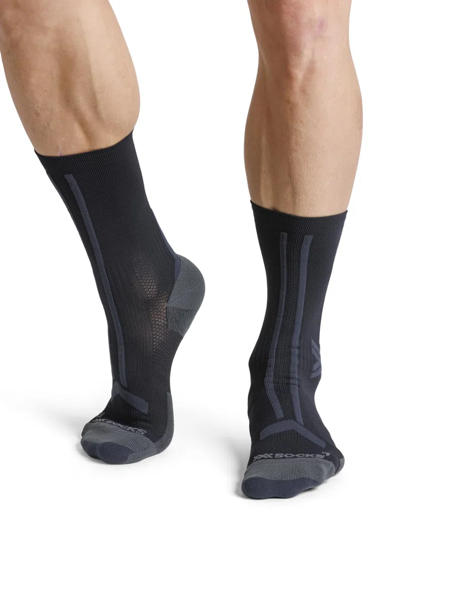 X-Socks Trailrun Discover Crew Calzini - Traspirante & Protettivi per Trail Running - Protezione Tendine d'Achille & Ristoro, Canale di Aerazione - Blu/Nero, 45 - Nero/Charcoal, 35-38