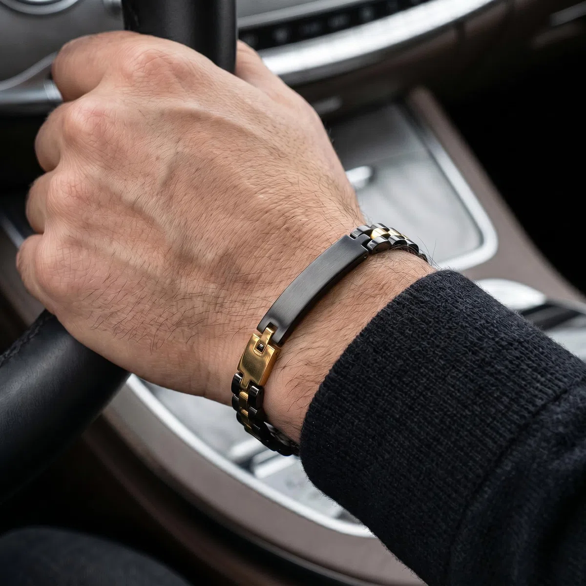 10:10 Bracciale uomo in acciaio inox, trattamento pvd - 23 cm - Braccialetto regolabile, comodo, resistente - Confezione regalo