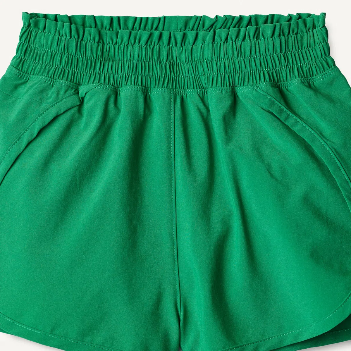 Amazon Essentials Pantaloncini Sportivi a Vita Alta in Tessuto Tecnico Elasticizzato con Elastico in Vita Bambine e ragazze