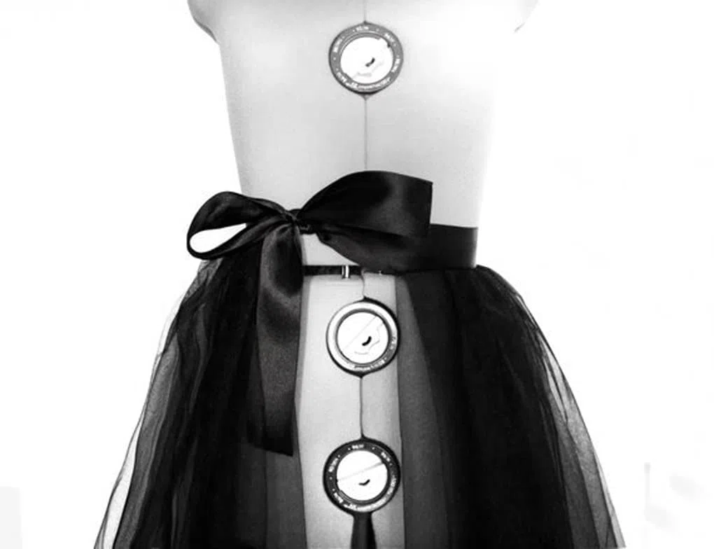 Staccabile treno abito da sposa abito da sposa gonna in tulle per feste serali donne lunghezza pavimento vedere attraverso il vestito cinturino in vita stile mantello