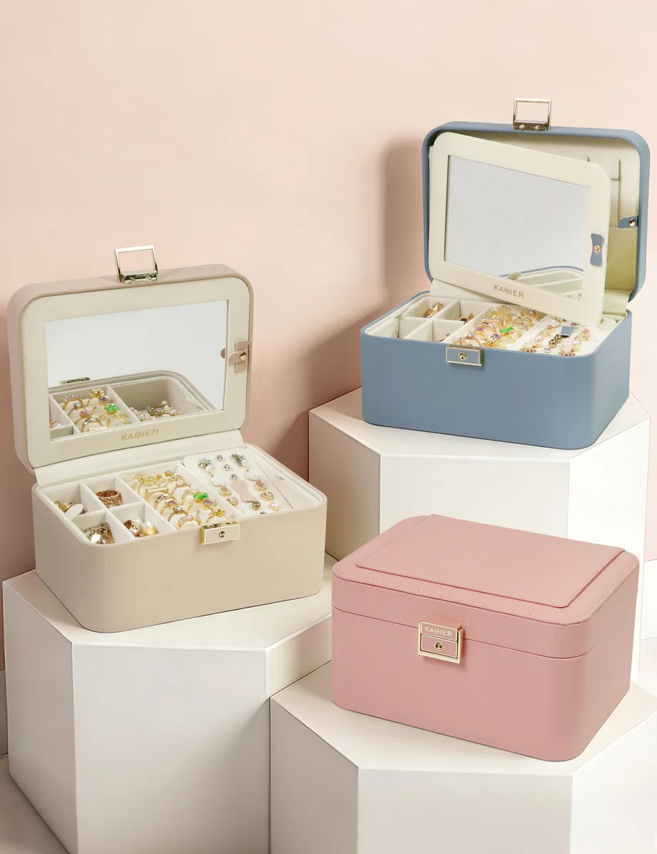 KAMIER Scatole di gioielli per le donne,2 strati PU Leather Travel Jewelry Box,Grande capacità,Doppia serratura e grande specchio,Ganci per collana nascosti,Divisori rimovibili,Confezione regalo