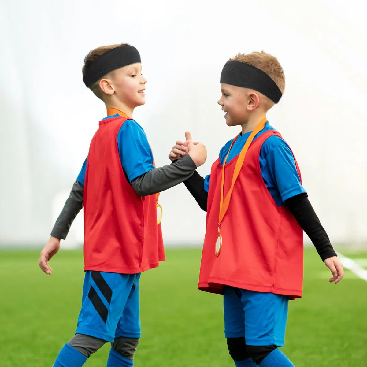 3 fasce per capelli sportive per bambini, per ragazzi e ragazze, elastiche, morbide, traspiranti, assorbono il sudore, per calcio, basket, corsa, tennis