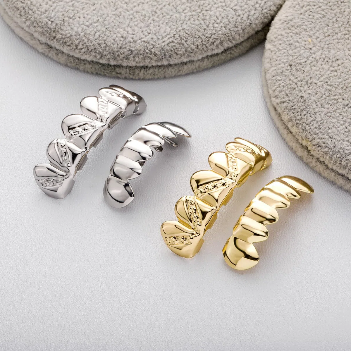 Griglie dentali da uomo Hip Hop da uomo per i tuoi denti, placcate in oro 18 carati, 6 tappi per denti, set per uomini e donne, accessori per costume da rapper, gioielli con barre di stampaggio