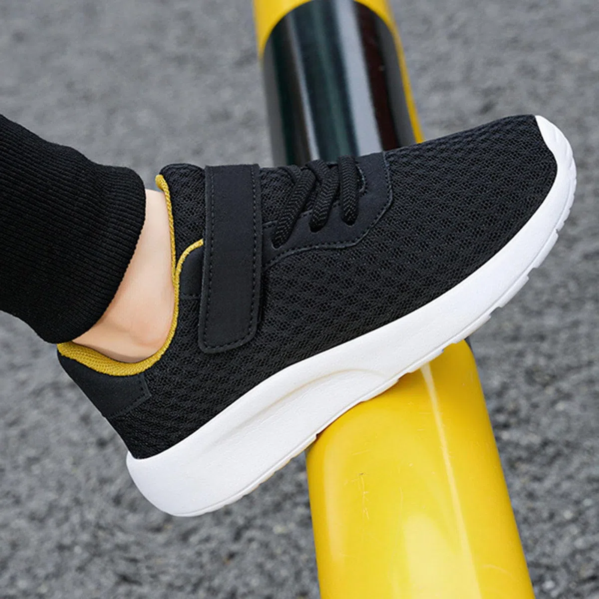 Scarpe Trekking Bambino Ragazzo Ragazza 28-40 EU con Ammortizzata e Rete Traspiranti, Strappo Chiusura Sneaker Slip On Comodi Casual Leggeri da Ginnastica Basket per Montagna Tennis
