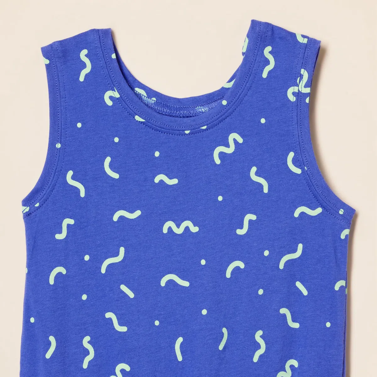 Amazon Essentials Bambine e Ragazze Tuta Corta Smanicata in Maglia