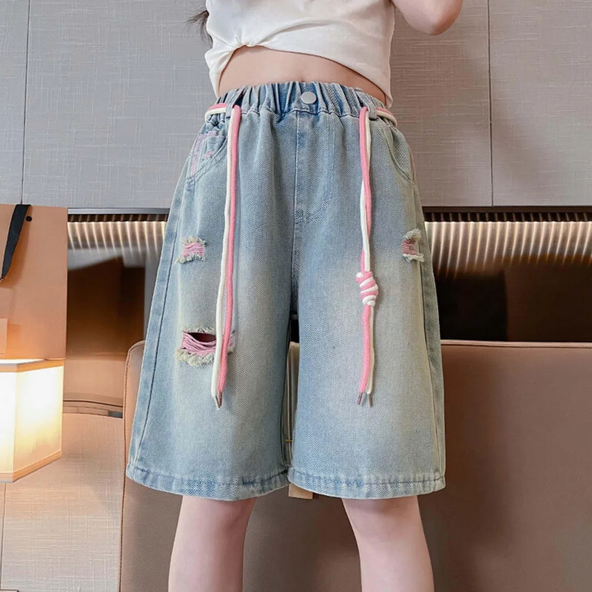 Pantaloncini Jeans Estivi Ragazze,Pantaloncini Corti da Ragazza con Elastico in Vita Tasche Lunghezza al Ginocchio Bambine Denim Shorts Estate Pantaloni Baggy per Bambini e Adolescenti, 3-16 Anni