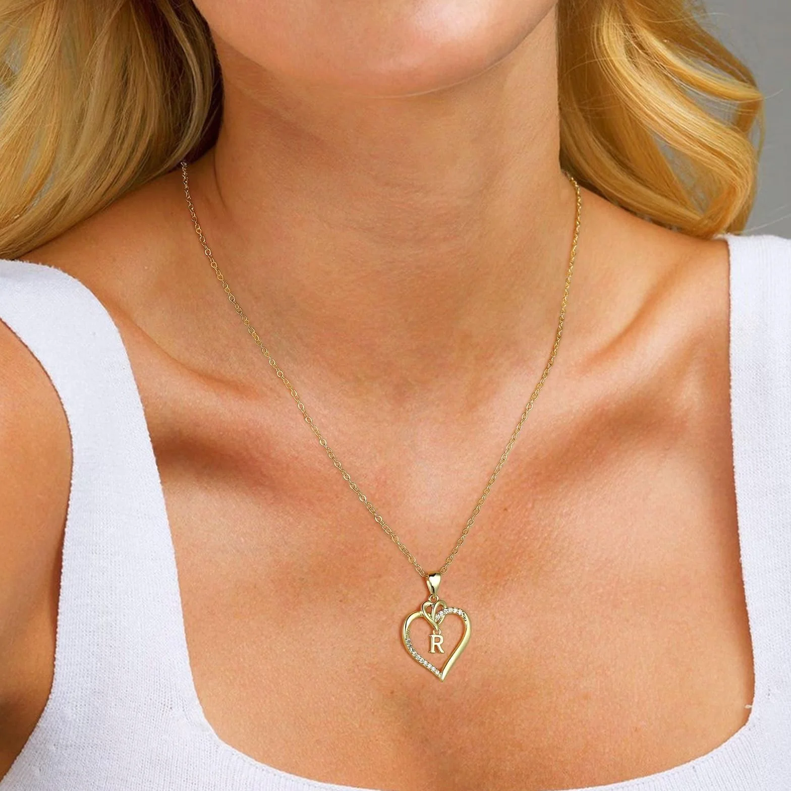 TINGN Collane con Iniziali a Cuore per Donne Ragazze, Collana con Ciondolo a Cuore Iniziale A-Z Placcato in Oro 14K Collana con Ciondolo a Cuore Delicato per Donne Ragazze Adolescenti Gioielli Regali