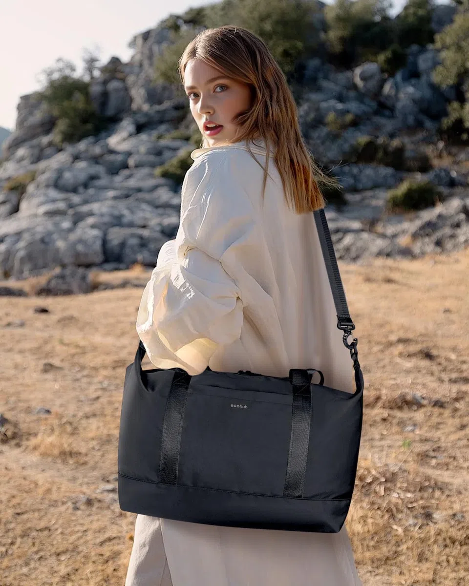 EHOHUB Borsa da Viaggio Pieghevole, Borsone da Viaggio Resistente All'acqua 40x30x20 Per Donna e Uomo, Bagaglio a Mano per Ryanair con Tasca Bagnata per Aereo, Palestra, Weekend, Nero
