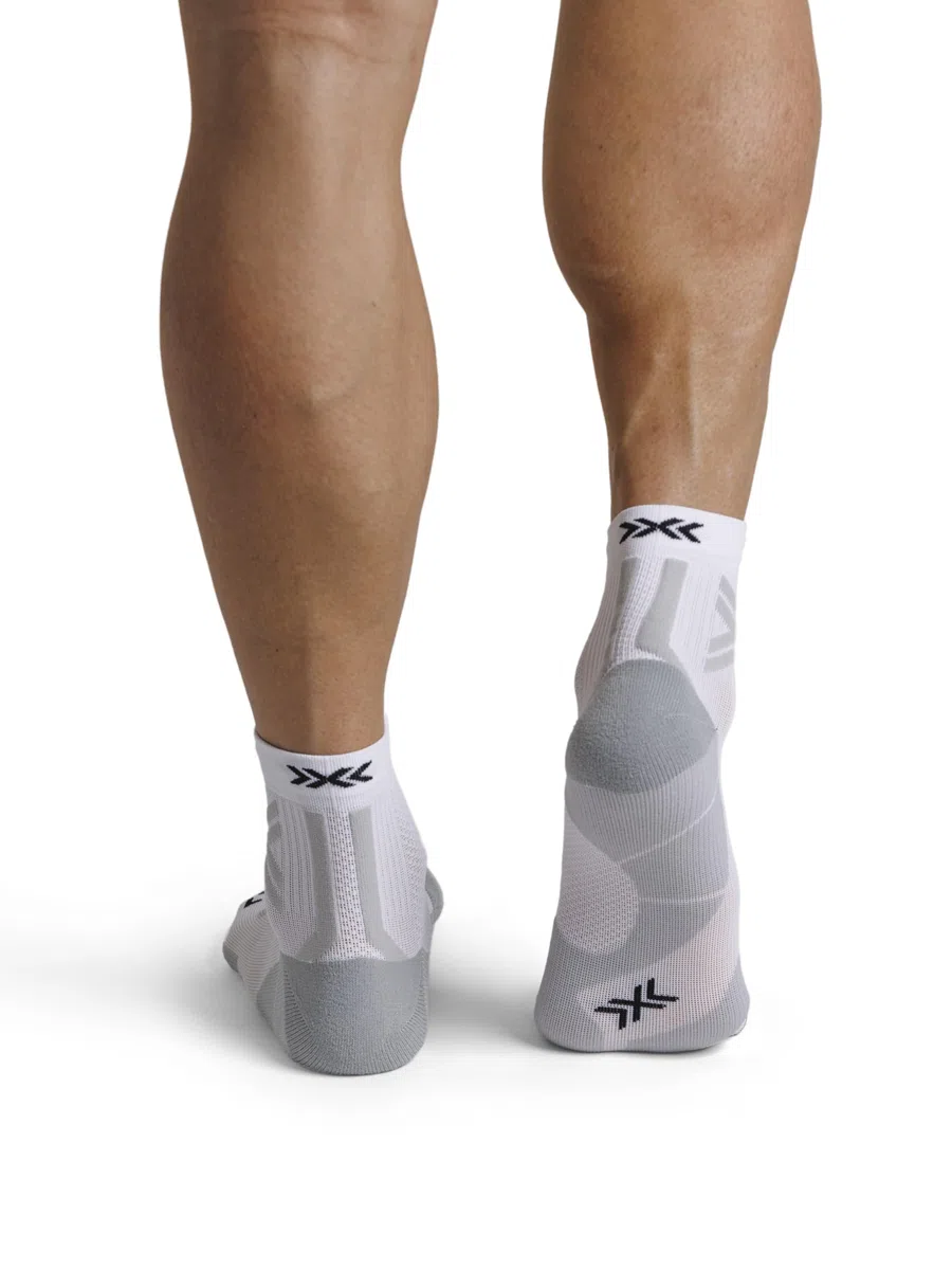 X-Socks Trailrun Discover Ankle Socks - comfort e protezione per trail running, con rete traspirante, controllo della temperatura e design resistente per avventure all'aperto - Blu/Nero, 45-47