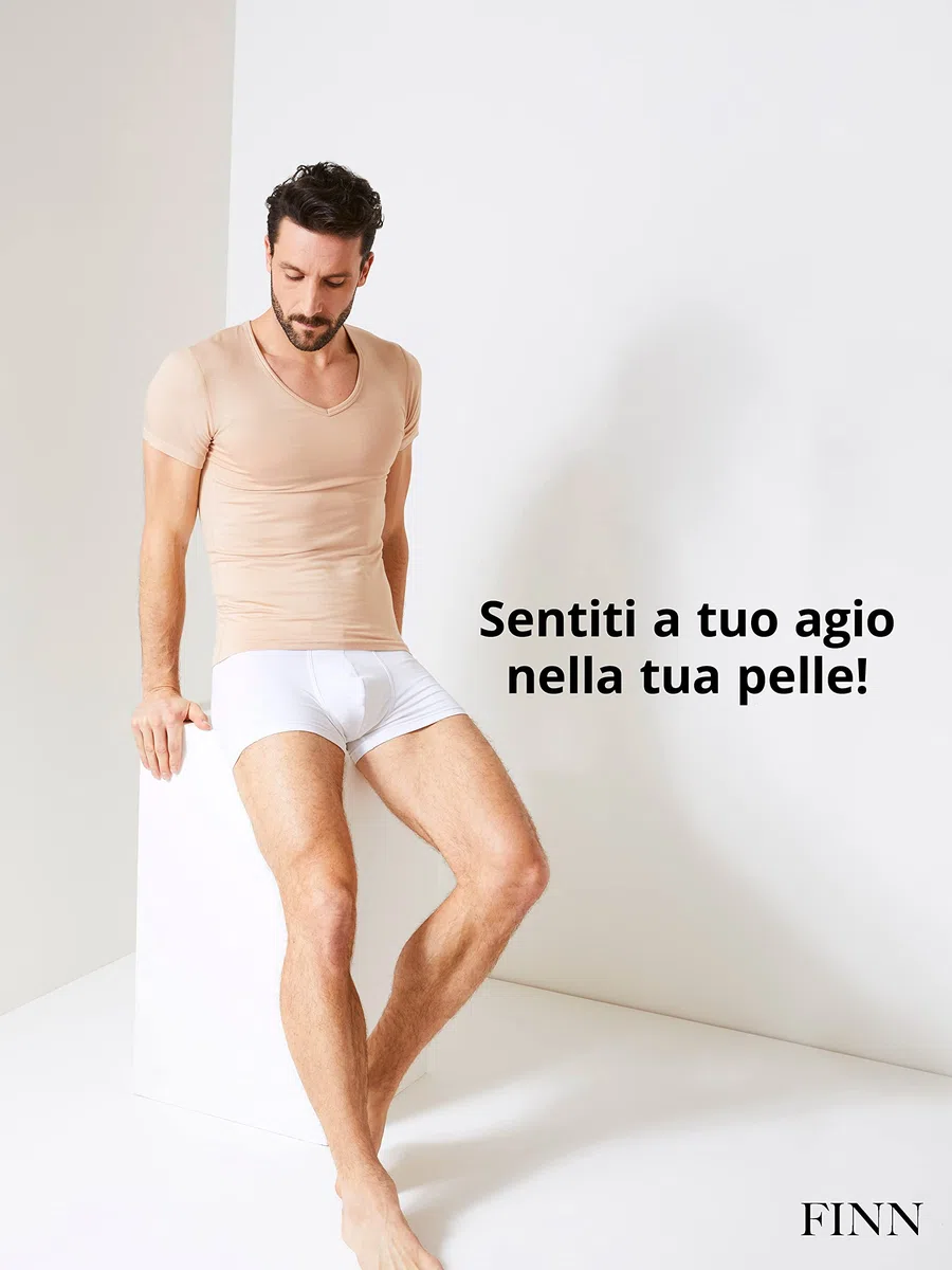 FINN Maglietta Intima Business Uomo a Manica Corta con Scollo a V - Maglia Sottogiacca in Originale Tessuto Lenzing® Modal - La T-Shirt Perfetta sotto Camicia e Abito