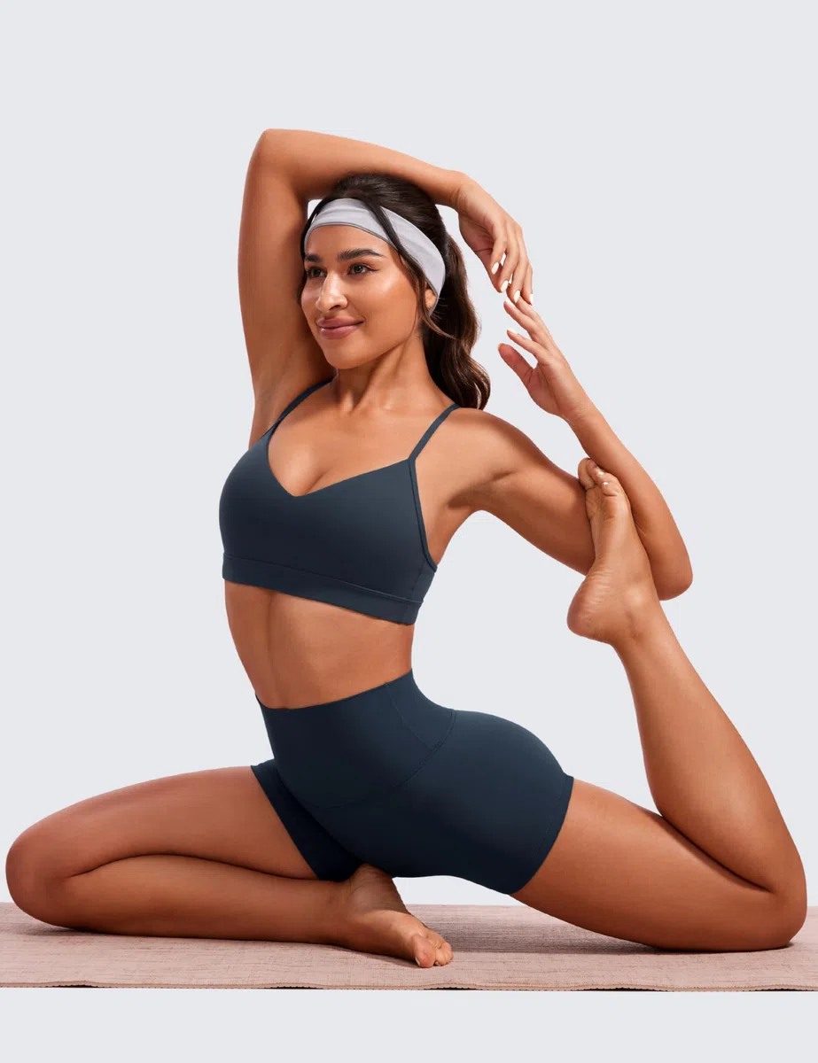 CRZ YOGA Butterluxe V Collo Gli Sport Reggiseni per Donne Regolabile Imbottito Yoga Reggiseno
