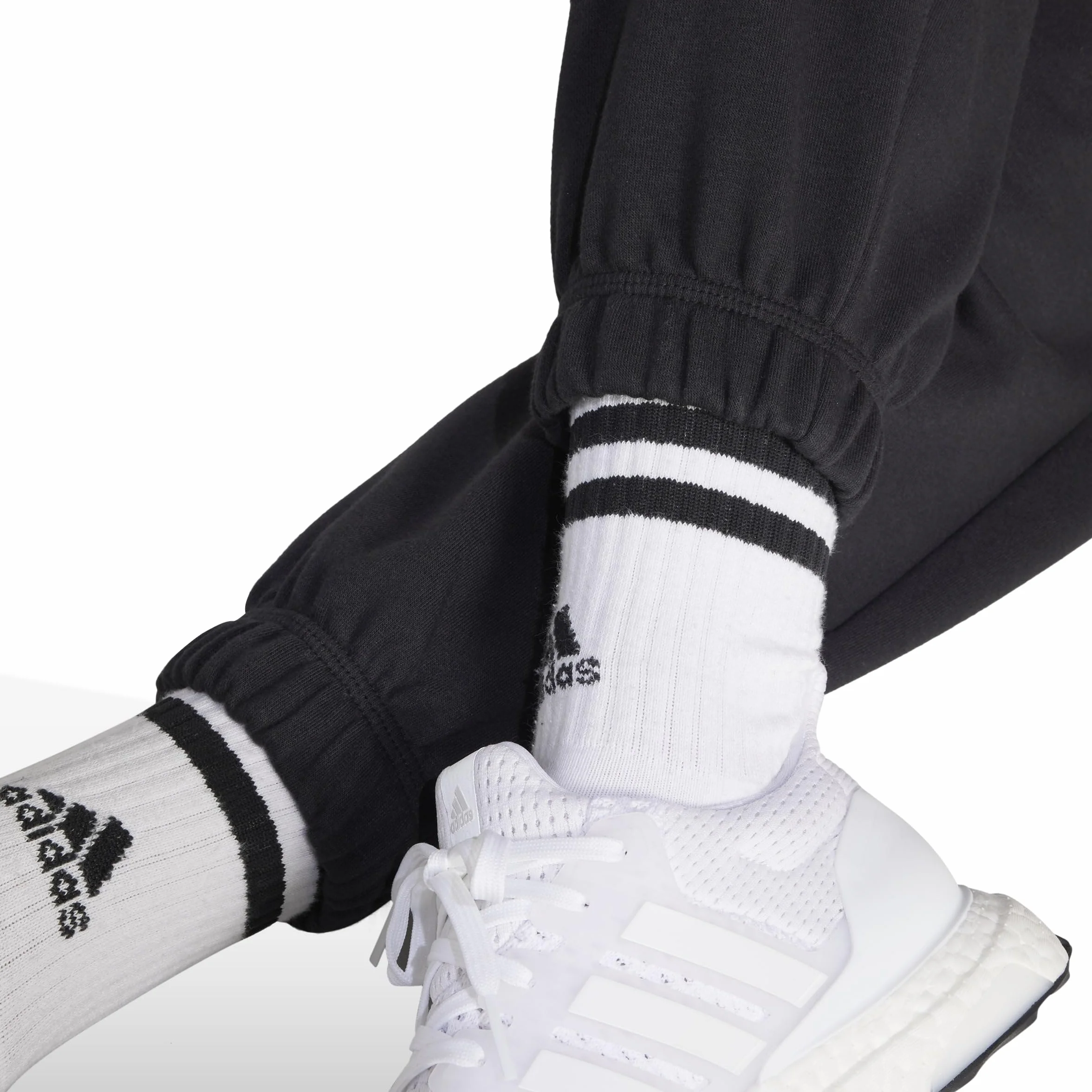adidas Women Pantaloni Essentials Linear French Terry Cuffed
