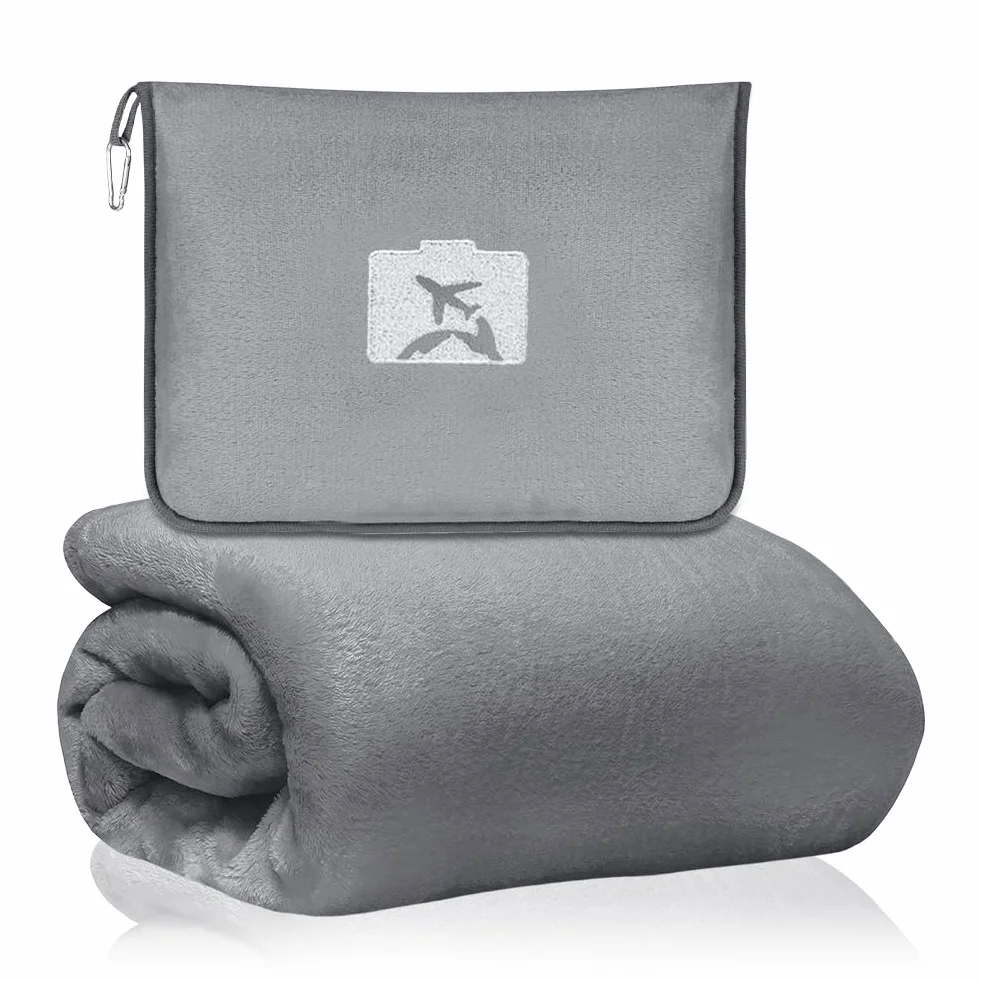 Coperta da viaggio ultraleggera calda – Gadget aereo 2 in 1 cuscino coperta (155 x 130 cm) – coperta da viaggio ultraleggera per aereo, campeggio, gadget auto, ufficio e casa