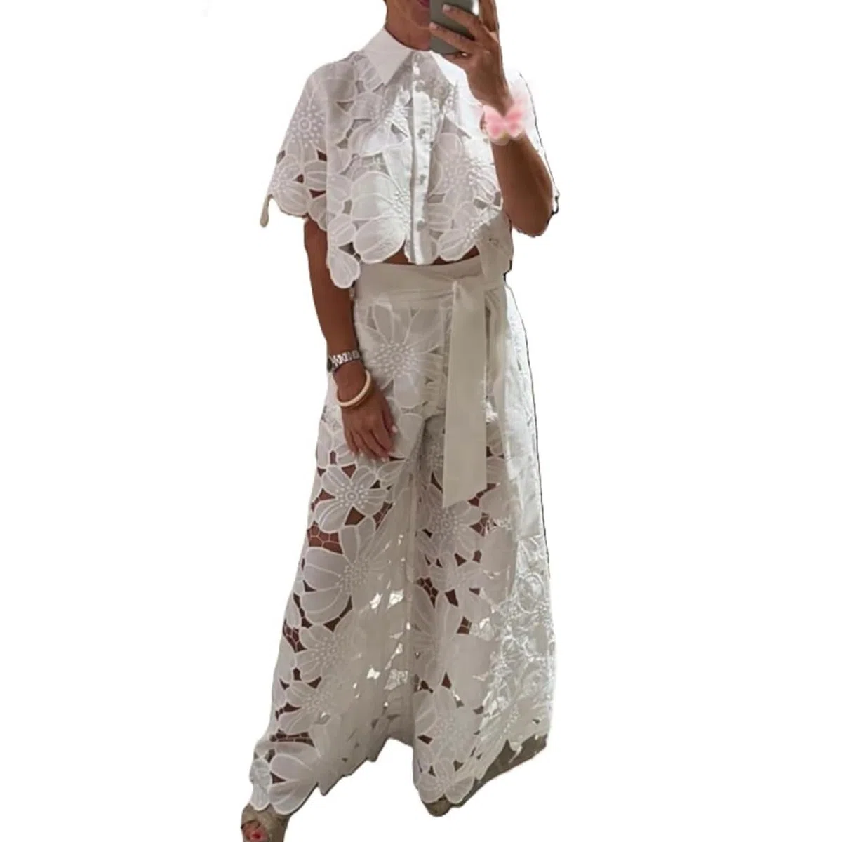 Elegance - Set con camicia corta in pizzo floreale e pantaloni a gamba larga con tasca con cintura, in pizzo cavo, da donna