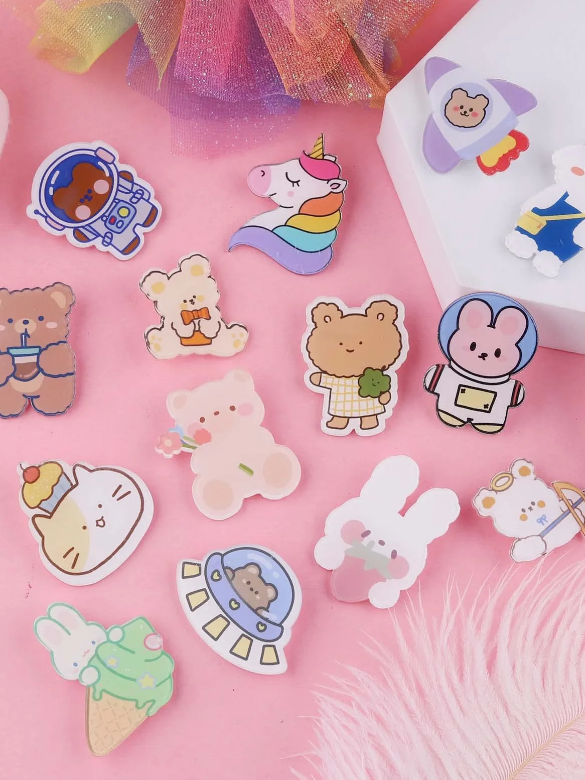 Kalolary 65 spille in acrilico carino carino badge estetici pin kawaii zaino spille pecora, coniglio, cane, orso, ragazza, cartone animato, spilla per zaini, borse, giacche, felpe con cappuccio cappelli