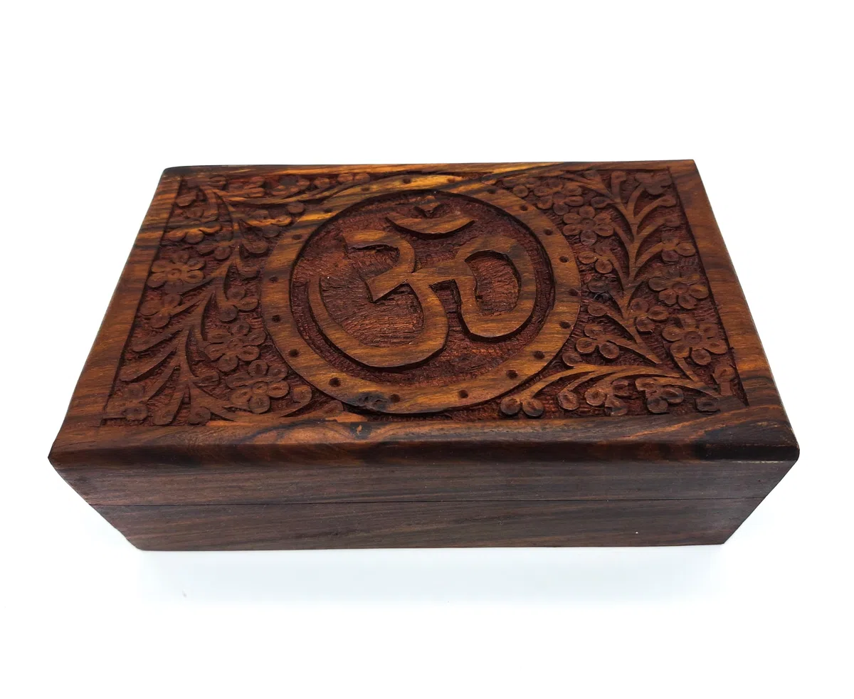 Scatola in legno fatta a mano, misura L, con simbolo Mantra Om Aum, ideale come regalo, spiritualità Lifestyle India (taglia L 20 x 12,5 x 7 cm, peso circa 600 g)