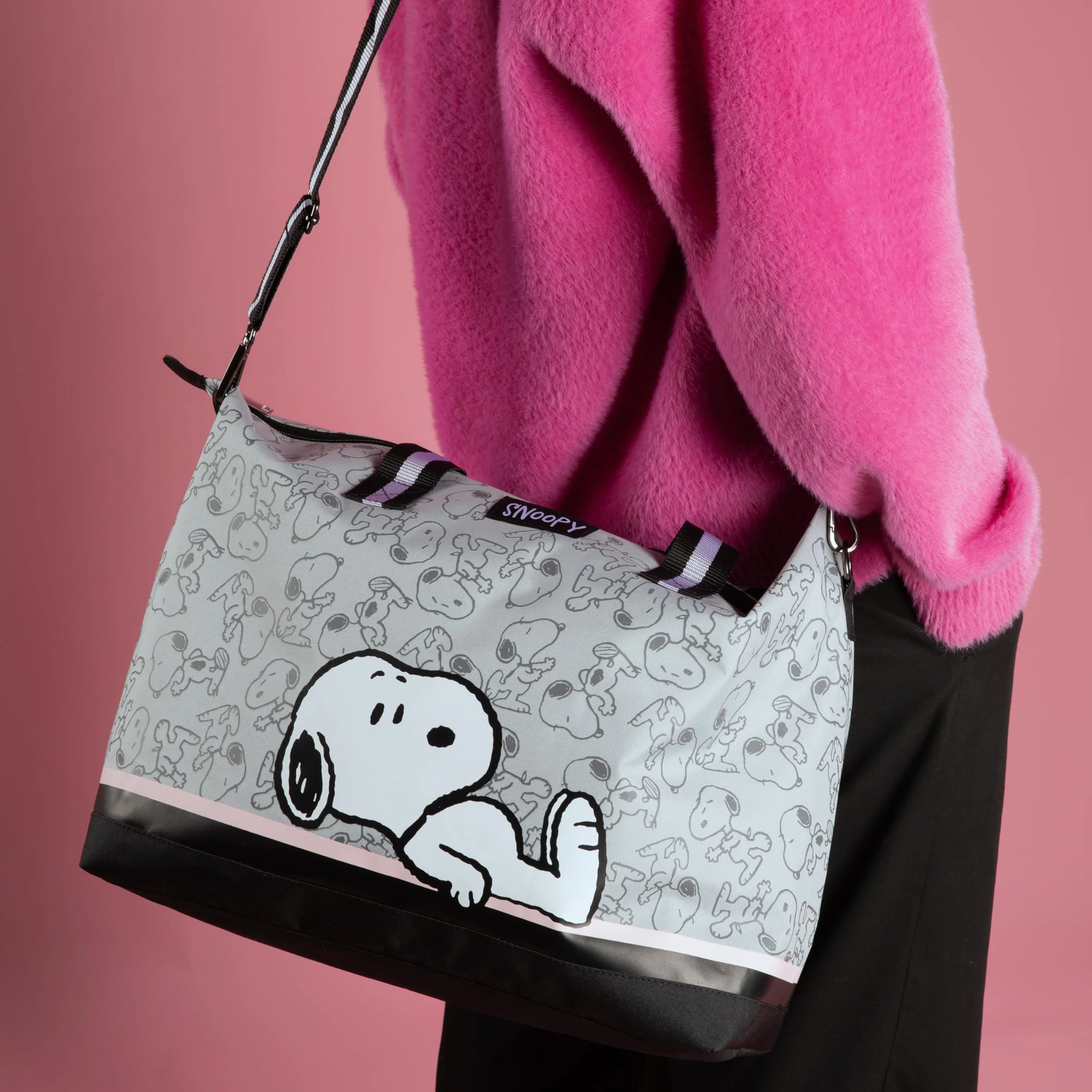 Undercover - Snoopy Weekender - Borsa per il trasporto con motivo - Ampio scomparto principale con piccolo scomparto con cerniera - 2 maniglie e tracolla