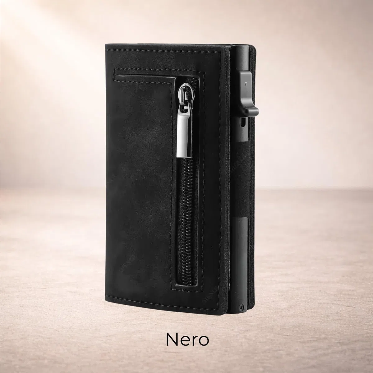 Bluvella 2.0 Portafoglio Uomo Compatto con Protezione RFID, Porta Carte Slim con Accesso Rapido, Porta Monete con Zip e Chiusura Magnetica, Design Elegante e Funzionale (Nero)