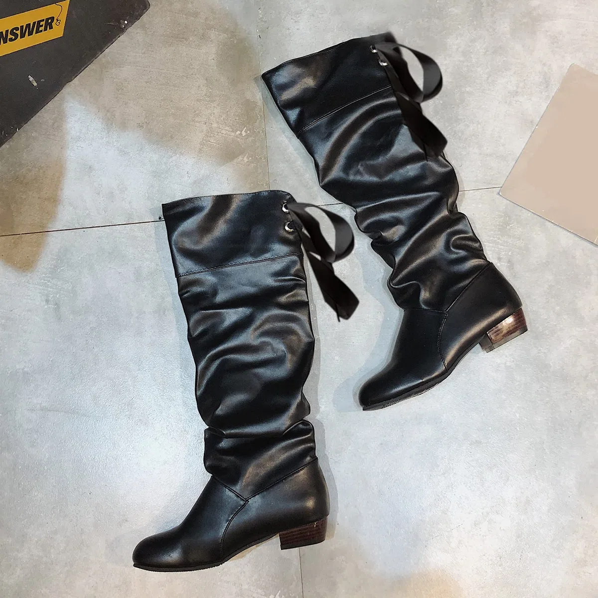 Stivali al ginocchio da donna, in pelle, con lacci, piatti, antiscivolo, con fiocco posteriore, stivali casual alla moda da donna, comodi stivali invernali, stivali termici