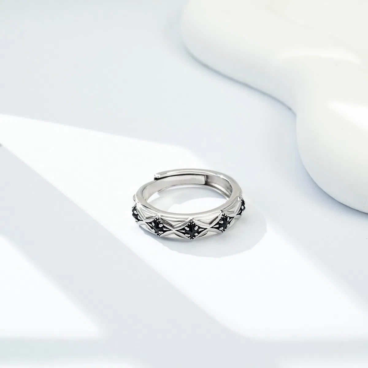Anello Uomo in Argento Regolabile con Spinelle Nero unisex Anello per Adatti a Donna e Uomo Semplice ed Elegante