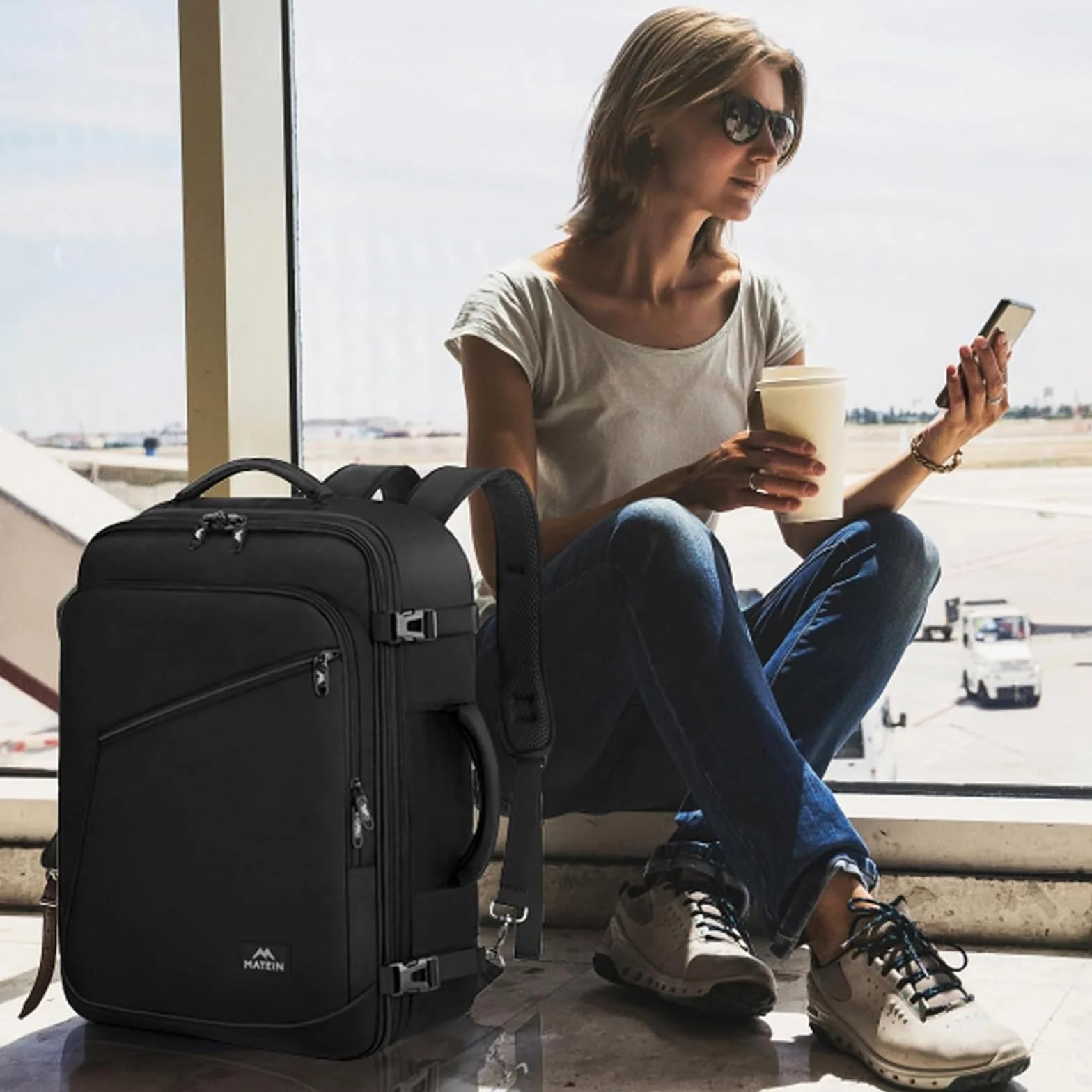 MATEIN Zaino Ryanair 40x30x20, Espandibile Zaino 40x30x20 per Uomo e Donna, 24L Zaini da Viaggio, Multitasche Bagaglio a Mano Aereo Compatto, Leggero Travel Bag per Ryanair, Wizz Air, Easyjet, Nero